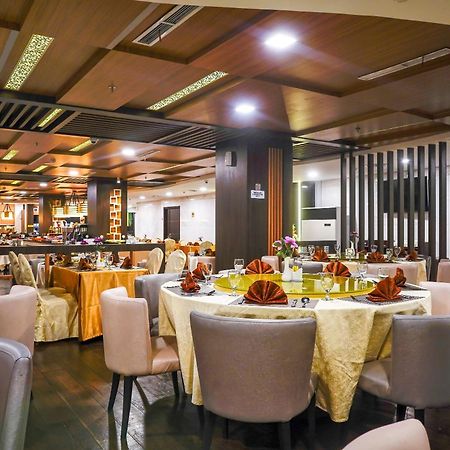 Nagoya Hill Hotel Batam Kültér fotó