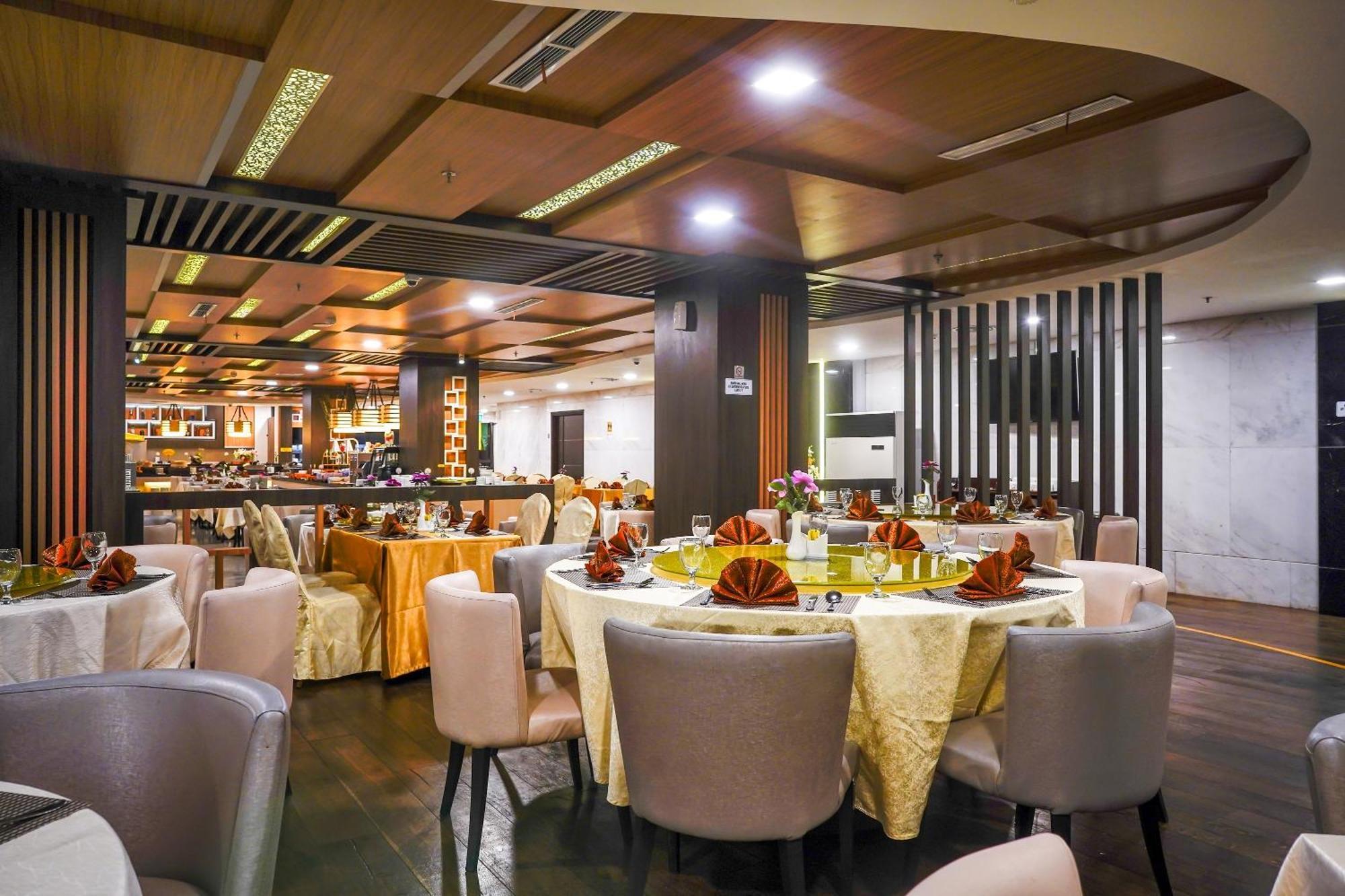 Nagoya Hill Hotel Batam Kültér fotó