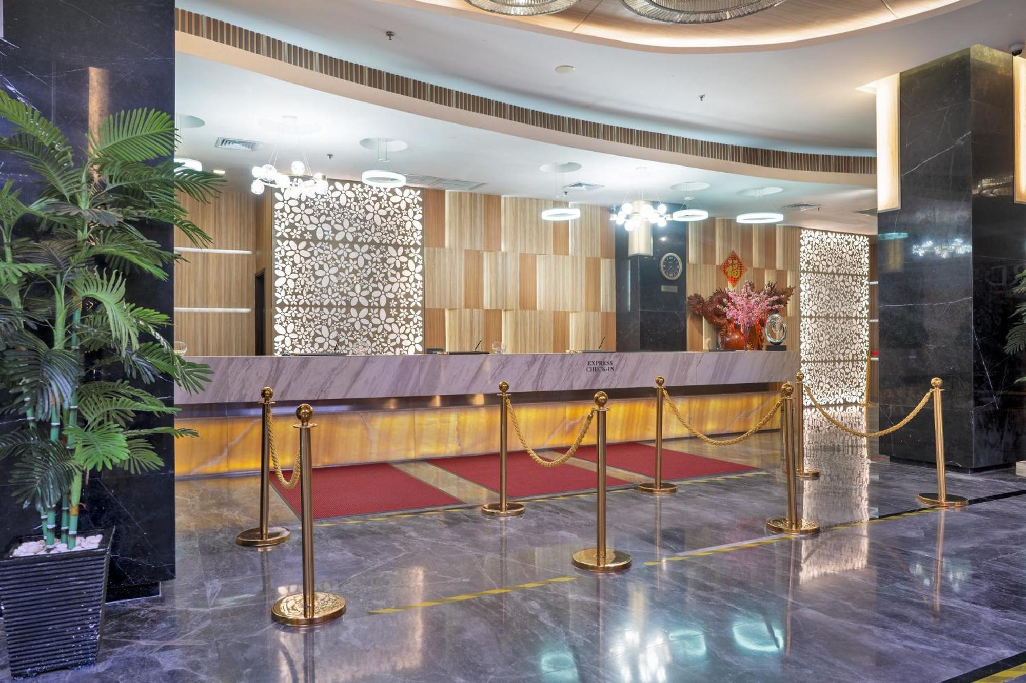 Nagoya Hill Hotel Batam Kültér fotó