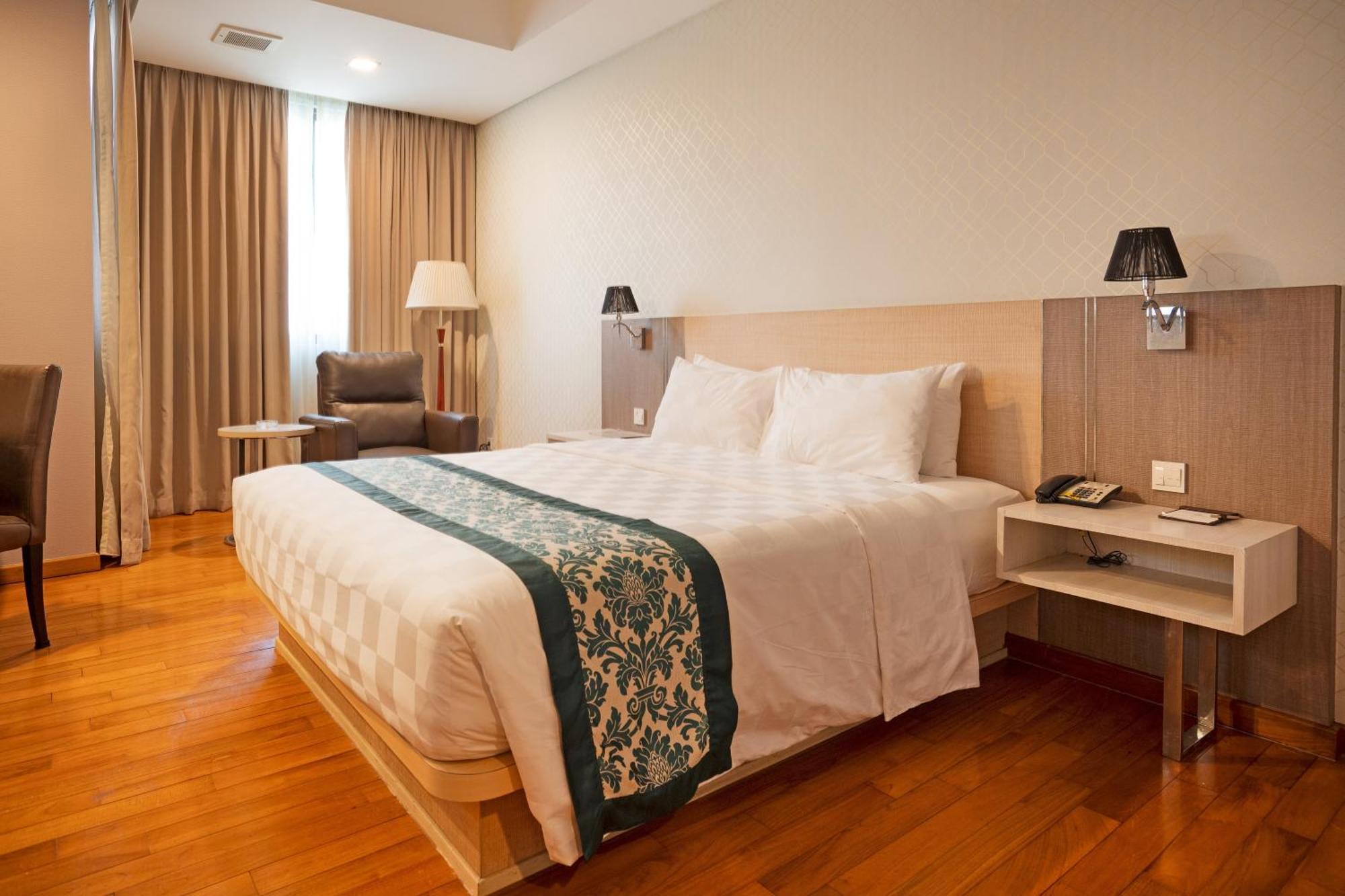 Nagoya Hill Hotel Batam Kültér fotó