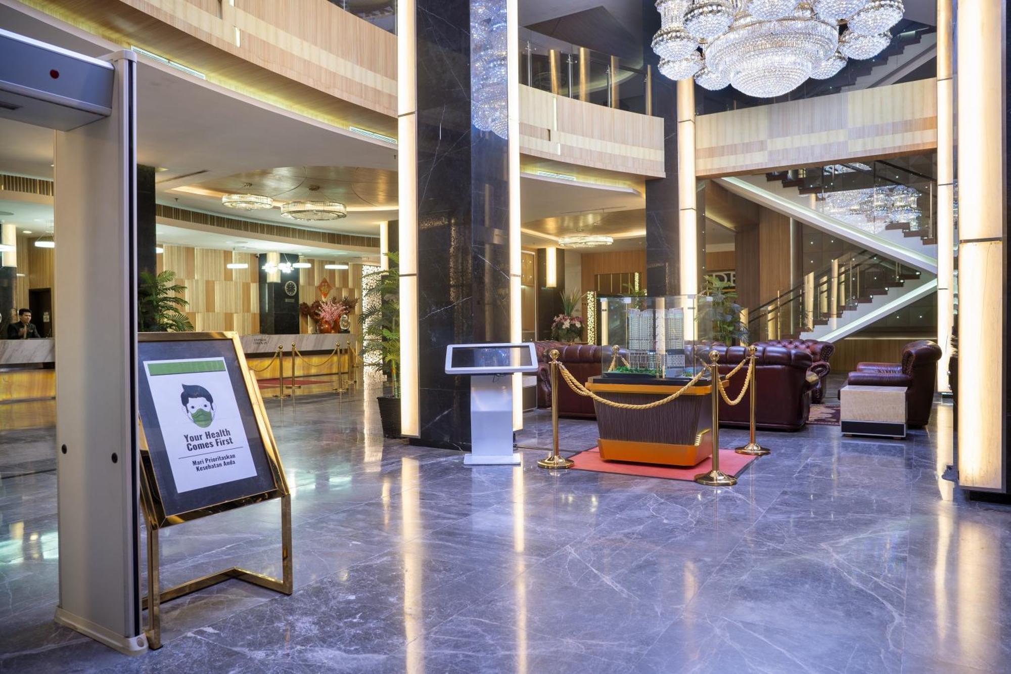 Nagoya Hill Hotel Batam Kültér fotó