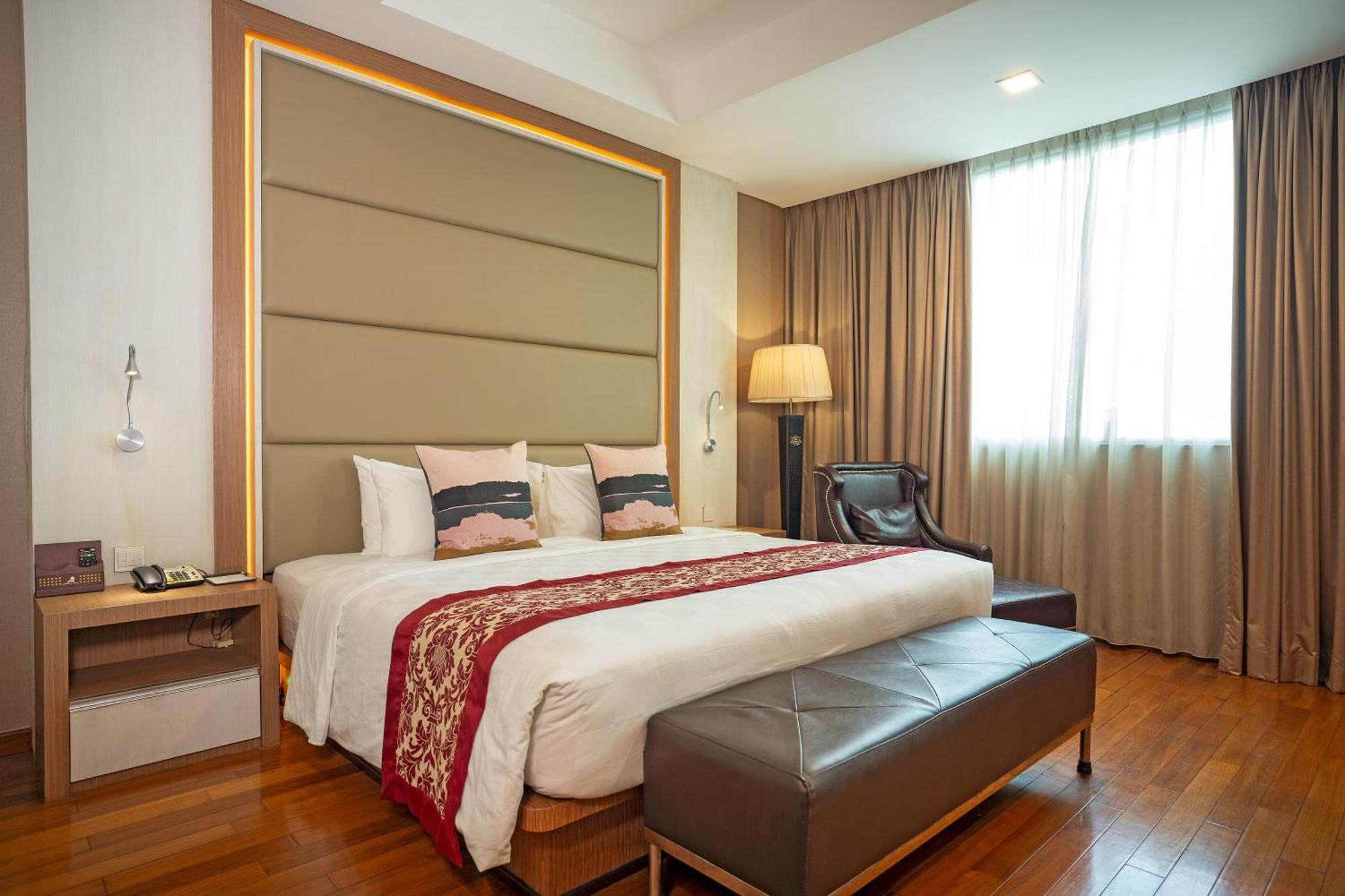 Nagoya Hill Hotel Batam Kültér fotó