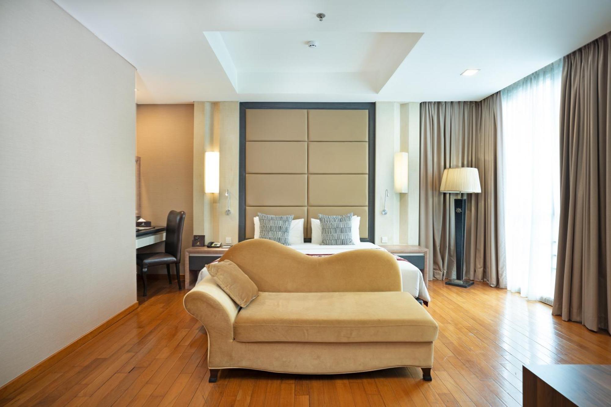 Nagoya Hill Hotel Batam Kültér fotó