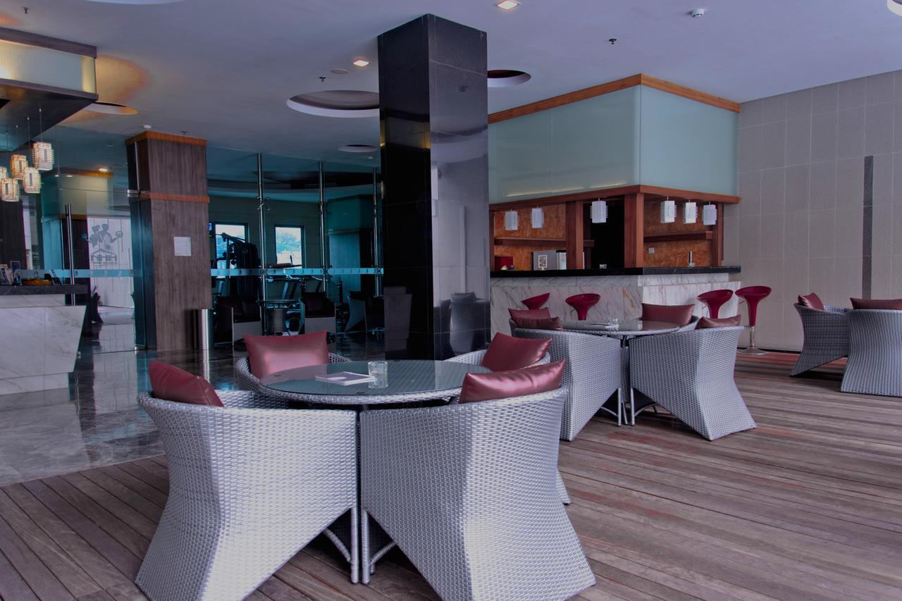 Nagoya Hill Hotel Batam Kültér fotó