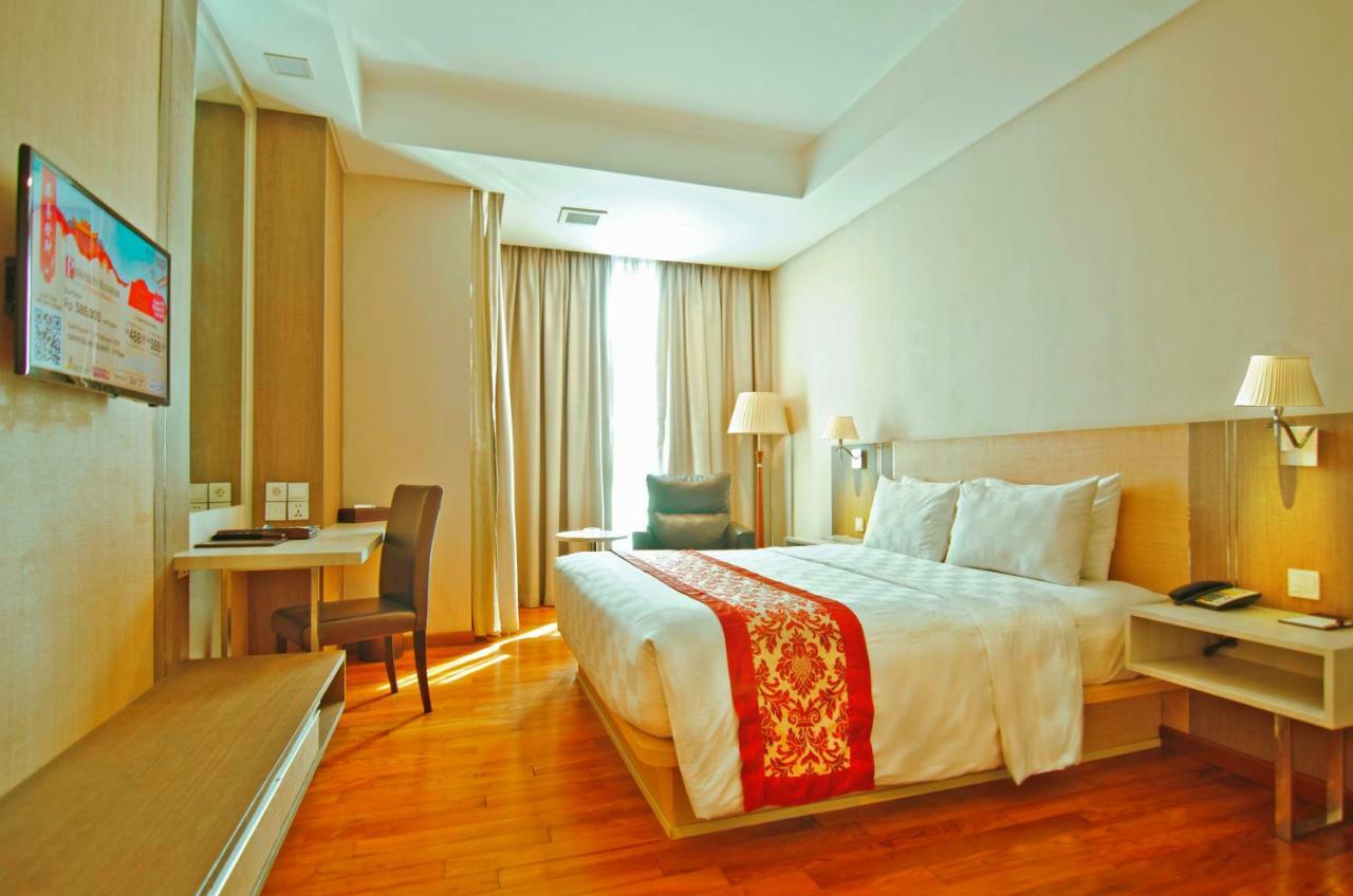 Nagoya Hill Hotel Batam Kültér fotó